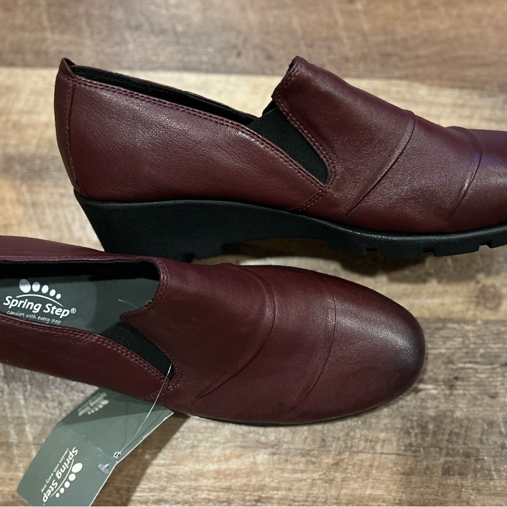 Spring Step Women's Deep Red Loafers